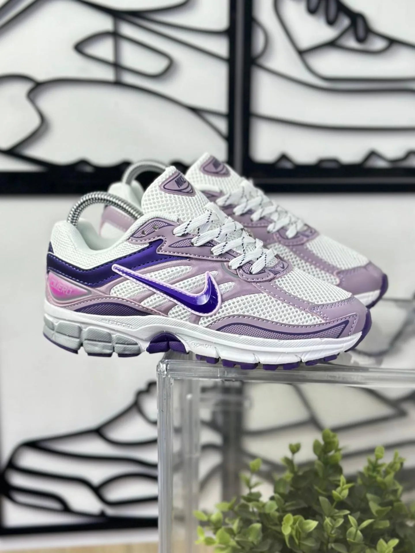 NK® VOMERO WHITE PURPLE