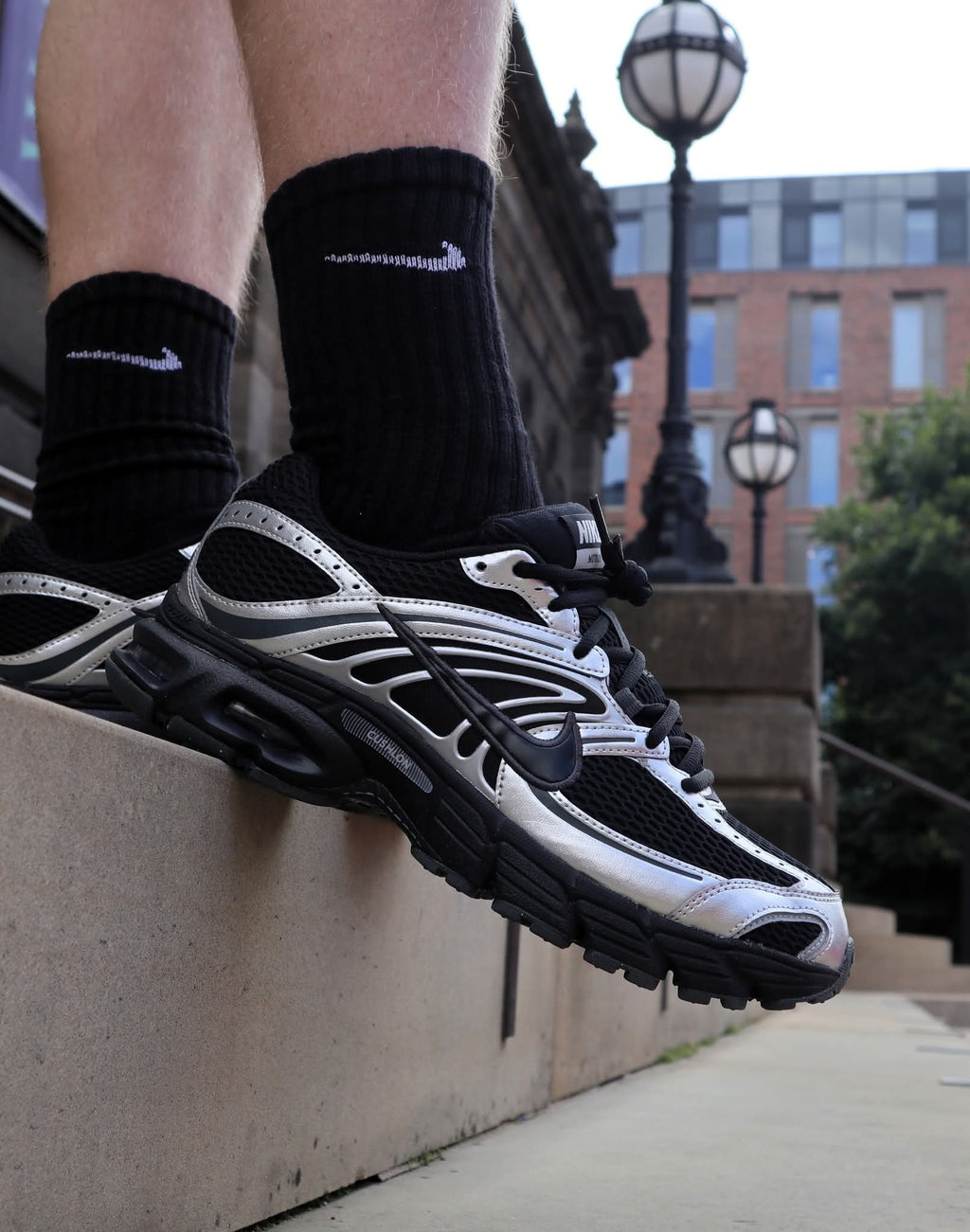 NK® VOMERO BLACK PLATINUM 2