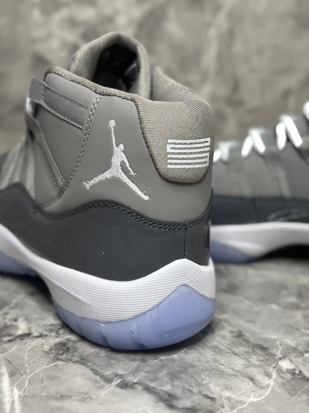 JRDN® 11 Retro "Cool Grey"