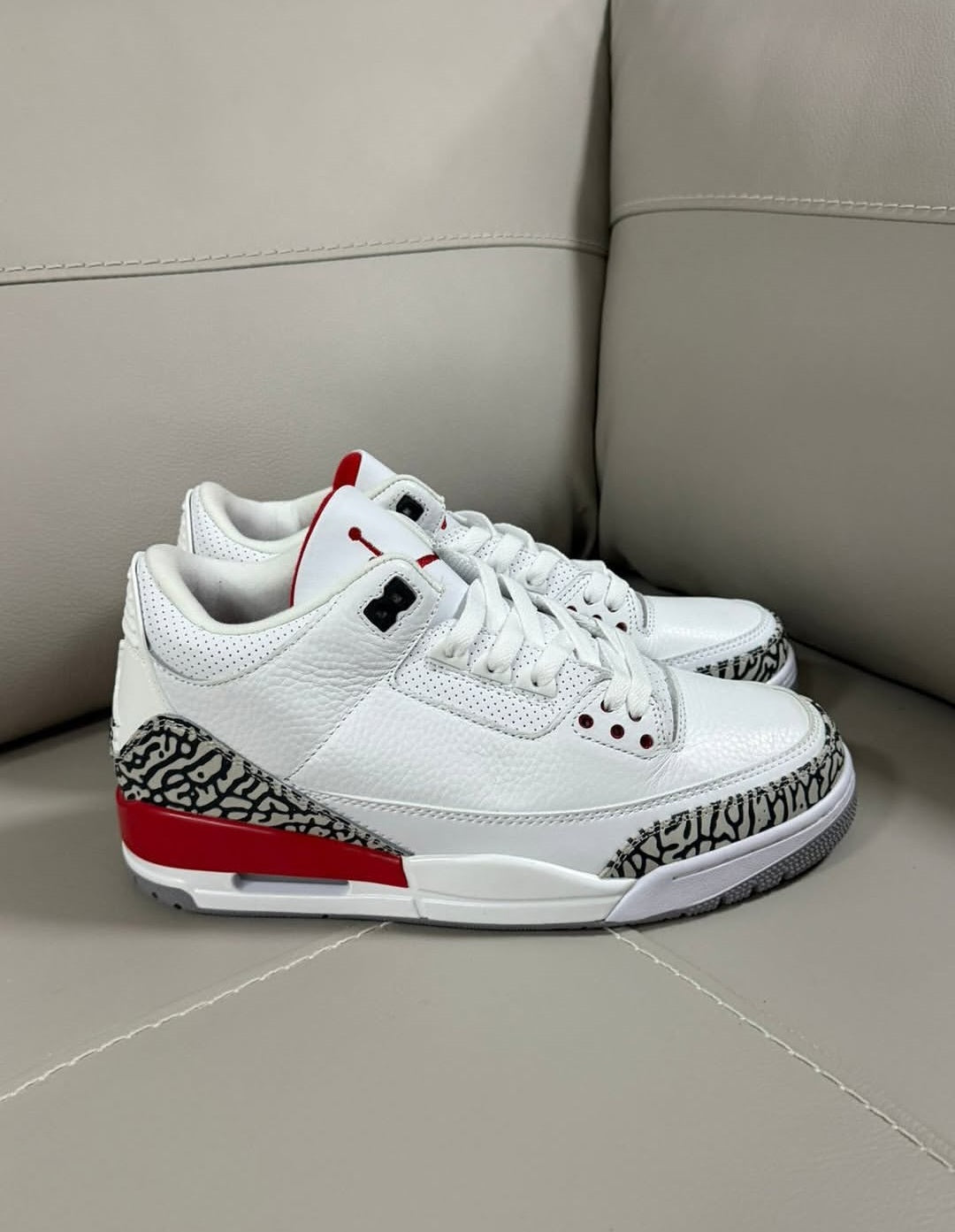 JRDN® 3 Retro "Fire Red"