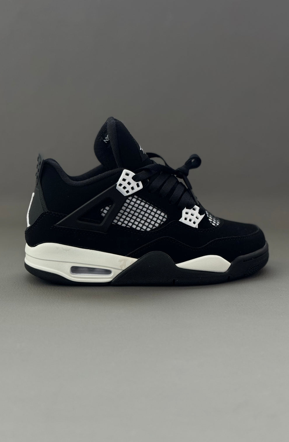 JRDN® 4 Retro "White Thunder"