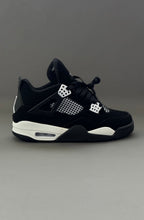JRDN® 4 Retro "White Thunder"