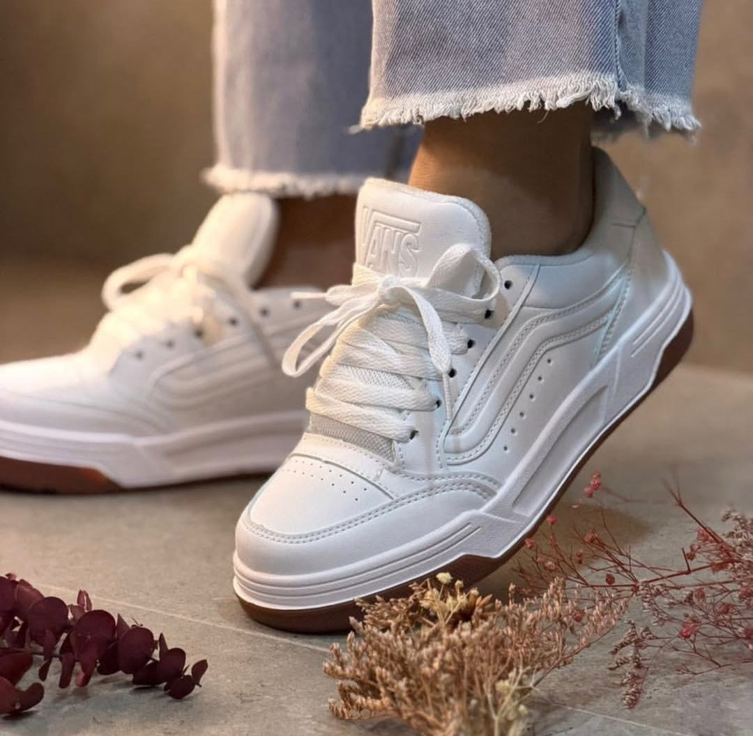 VNS® Retro Skate "White / Gum"