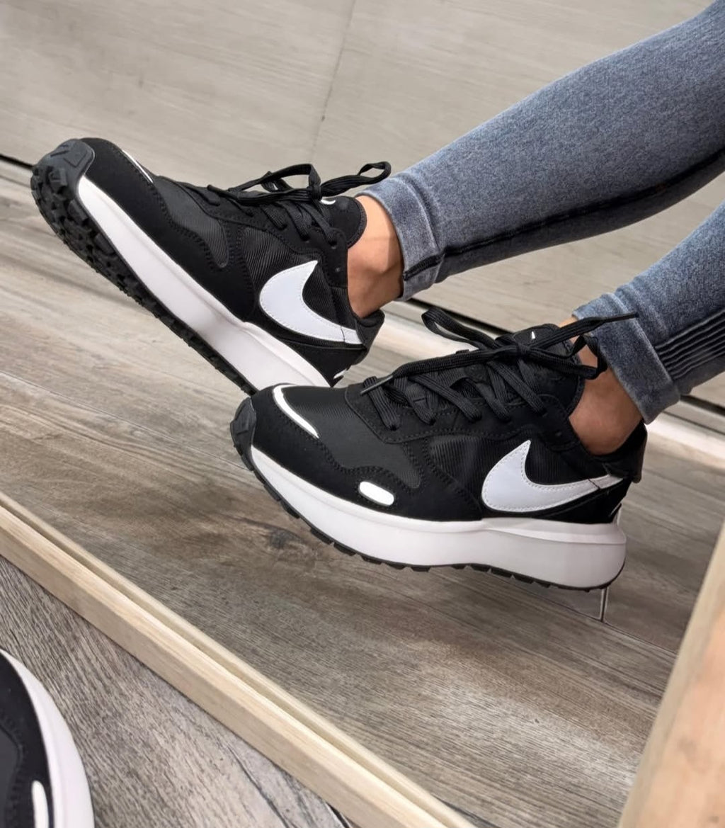 NK® Phoenix Waffle "Stealth Edition"