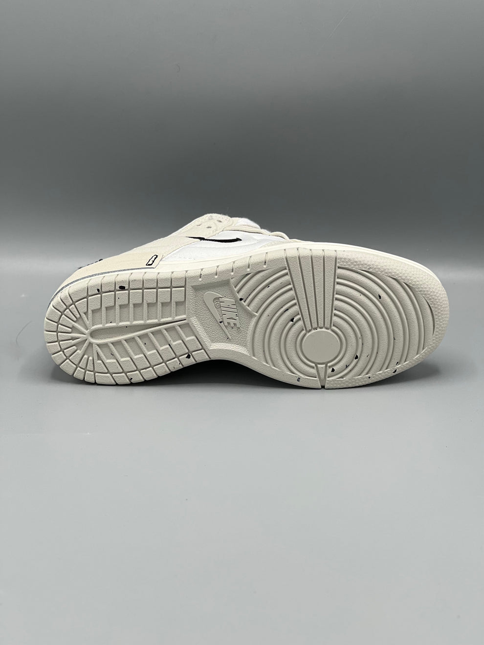 NK® Dunk Low DISRUPT 2 "Phantom"