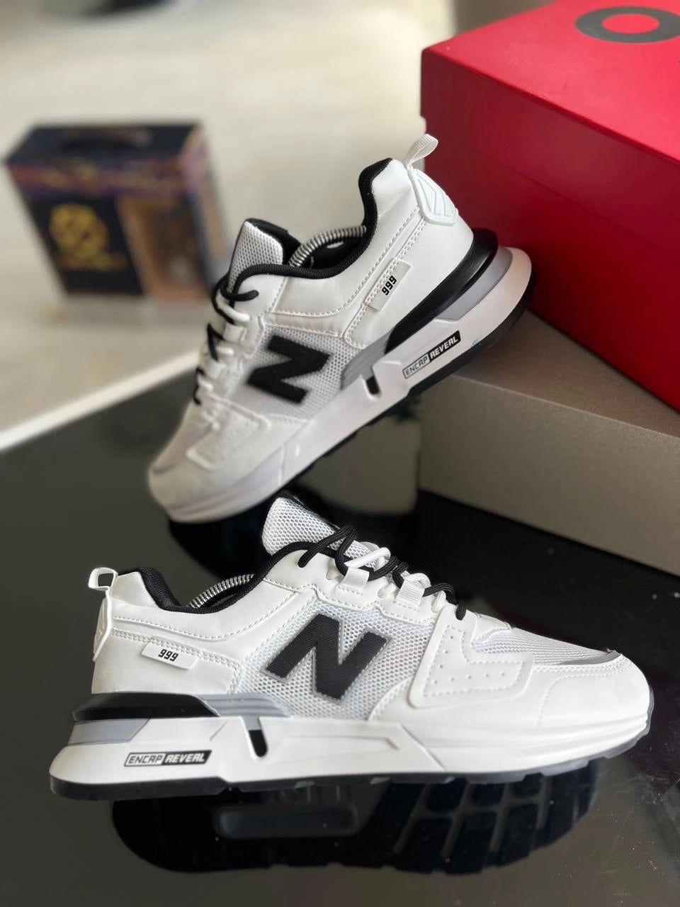 NB® 999 "White / Black"