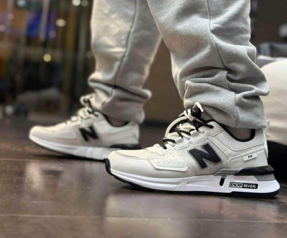 NB® 999 "White / Black"