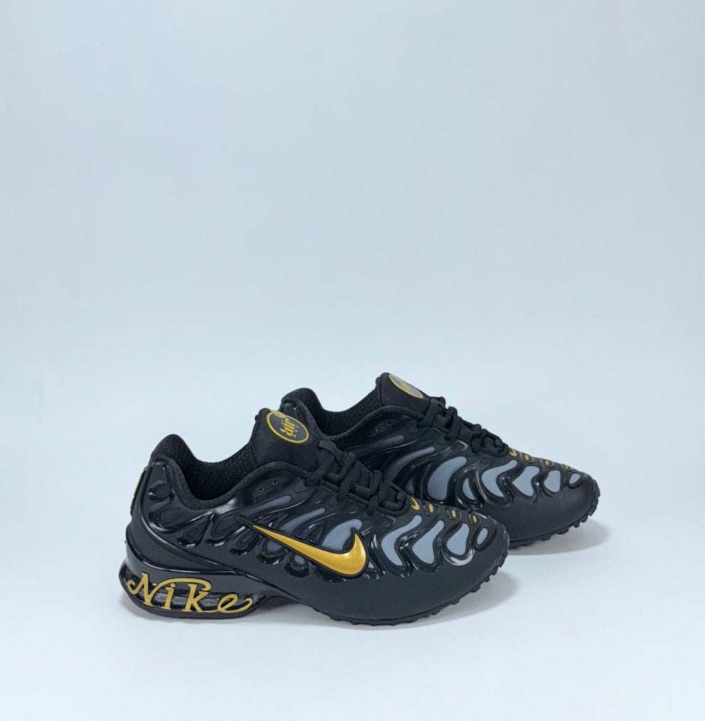 NK® Air Max Plus TN "Black / Gold"