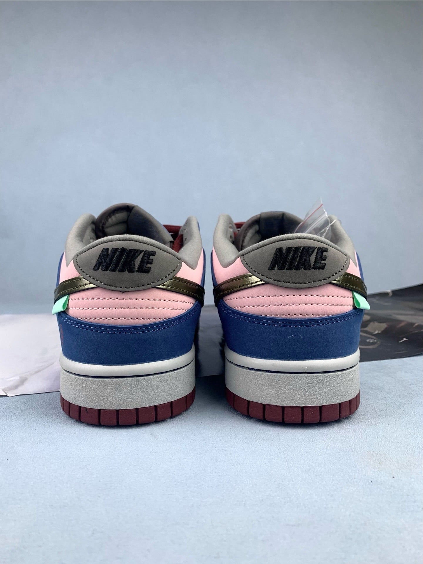 NK® Dunk Low SB "Street Hawker"