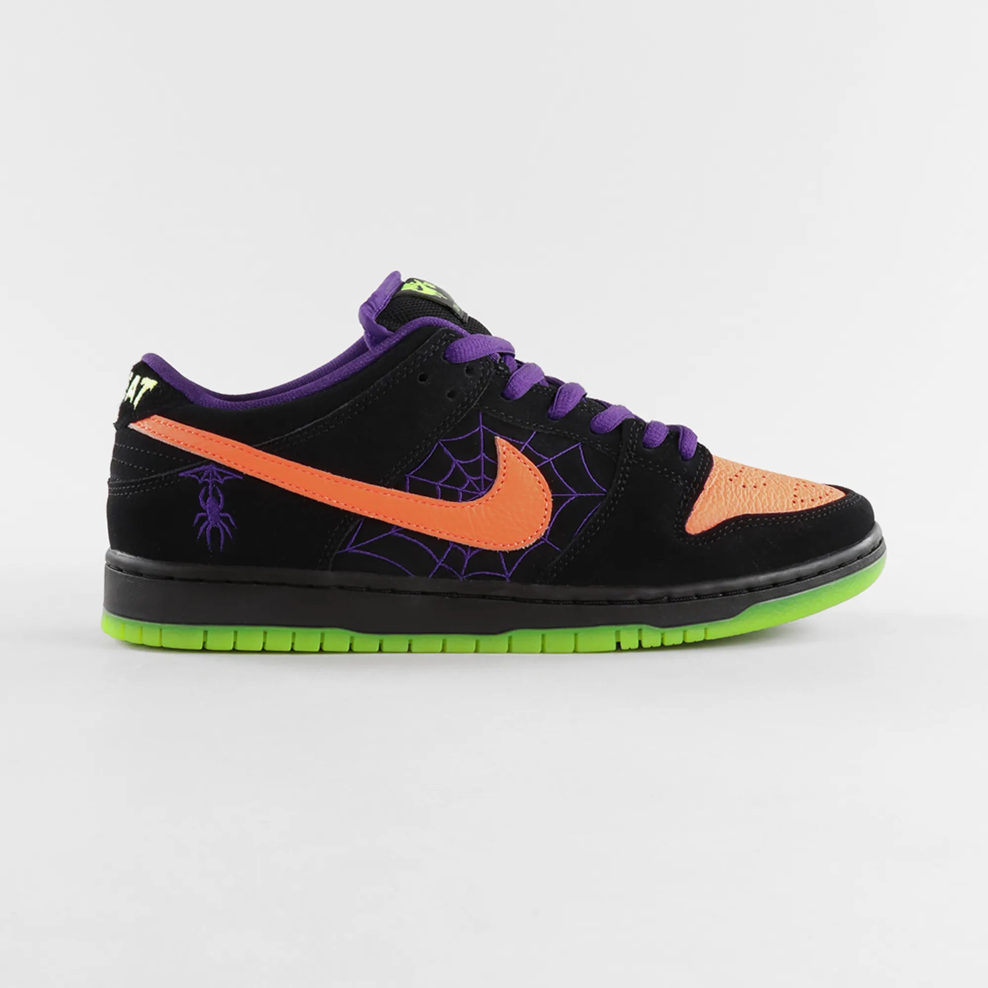 NK® Dunk Low SB "Night of Mischief"