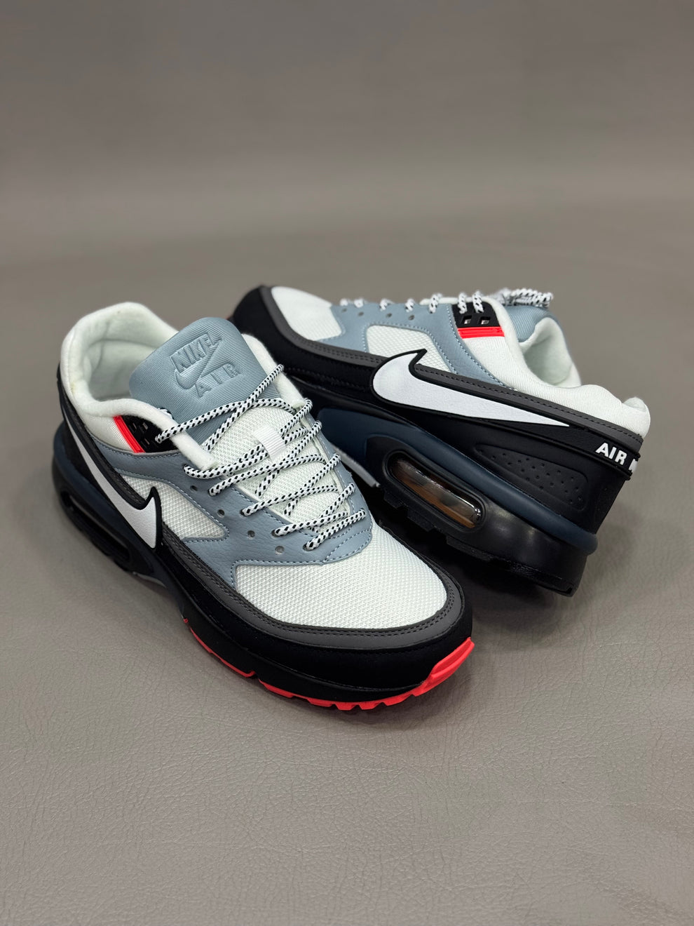 NK® Air Max Pulse "Industrial Grey"