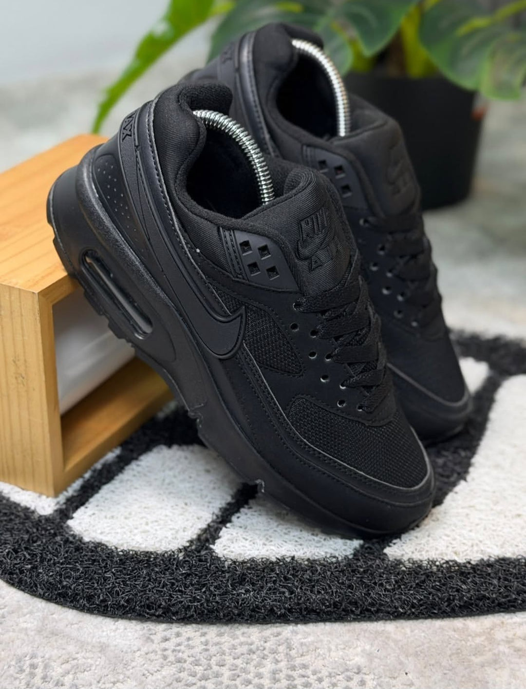 NK® Air Max 90 "Triple Black"