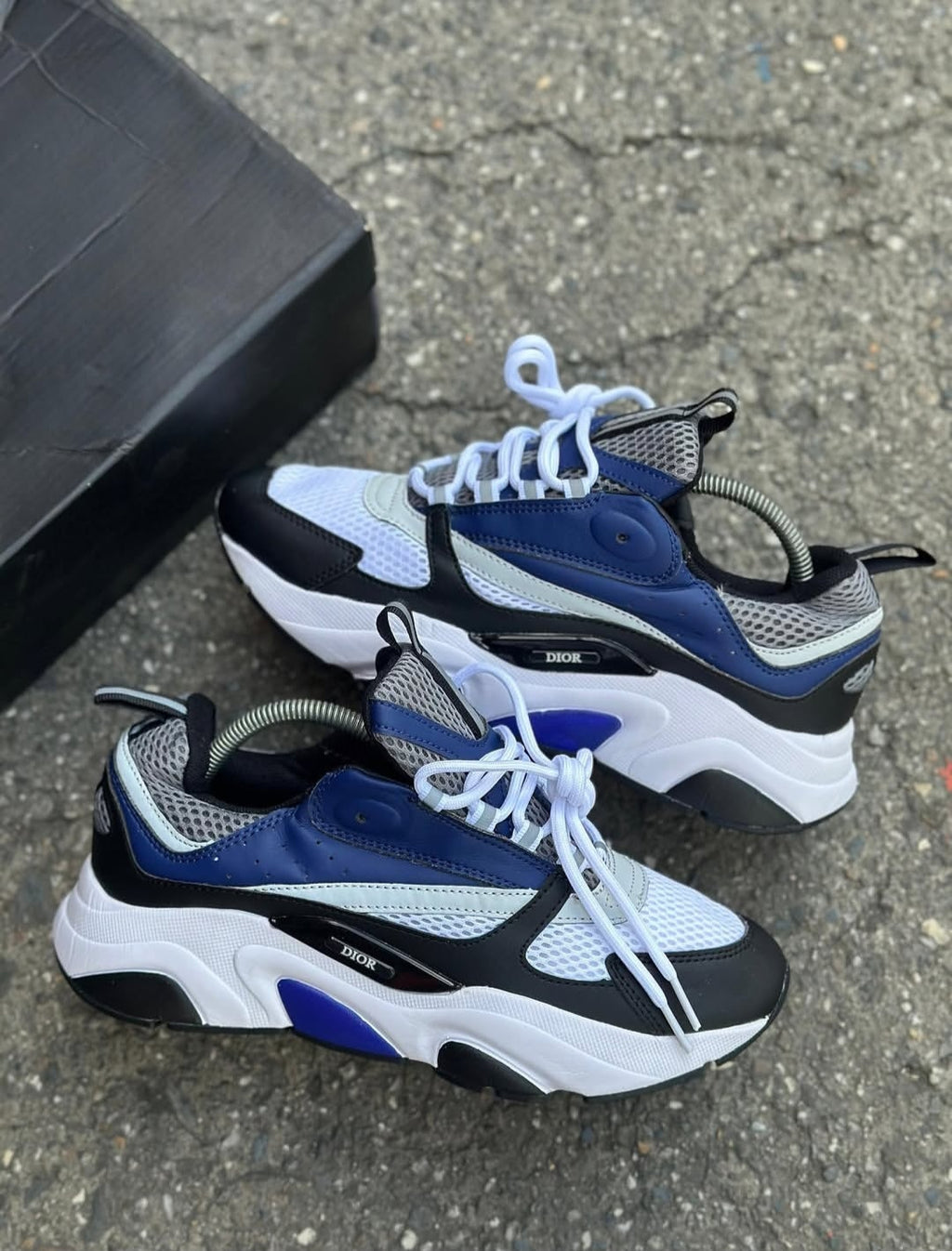 DR® B22 Sneaker "Navy / White"