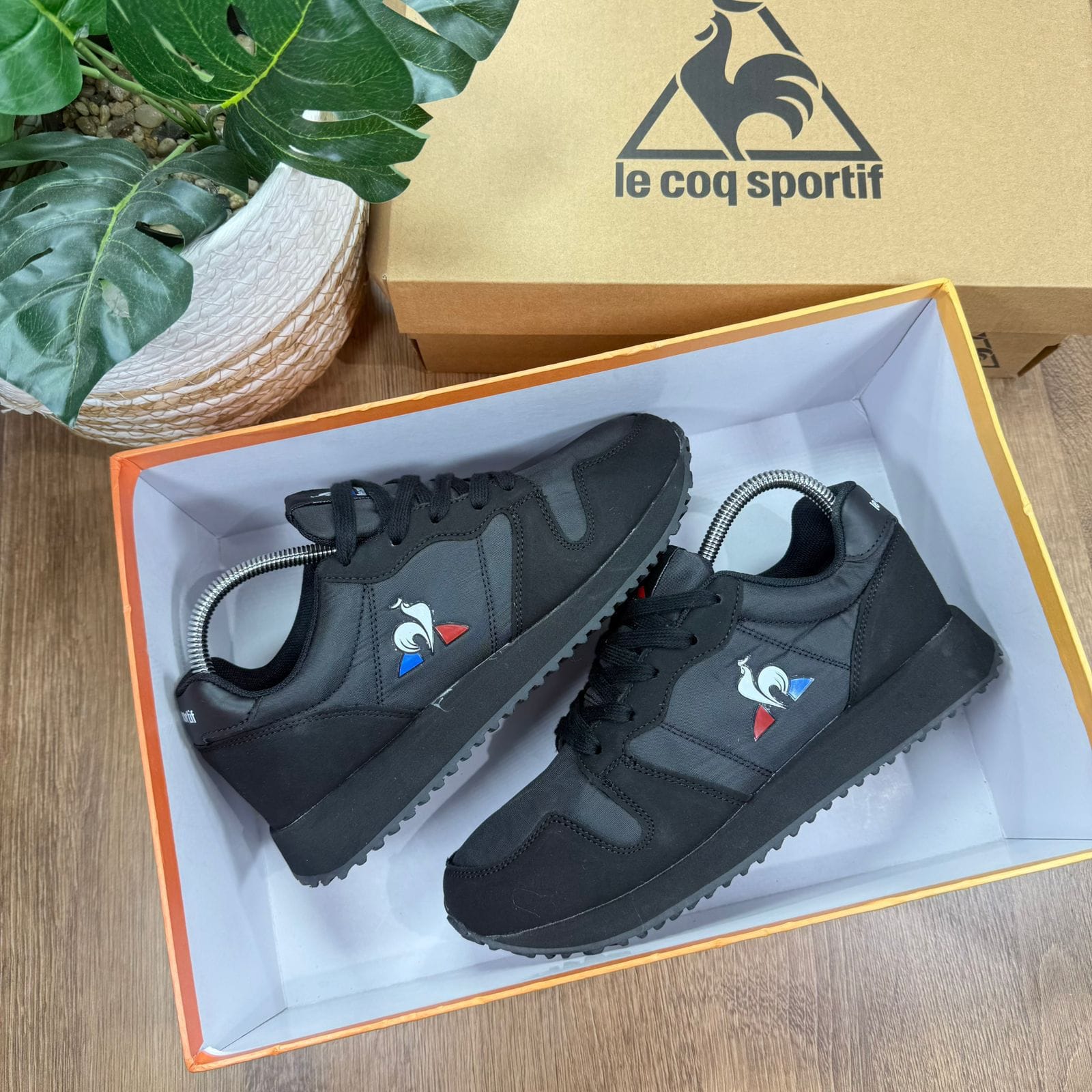 LCQ SPORTIF® Omega X "Triple Black"