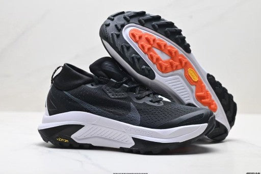 NK® ZoomX Pegasus Trail 4 "Black/Grey"