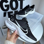NK® ZoomX Invincible 3 "Happy"