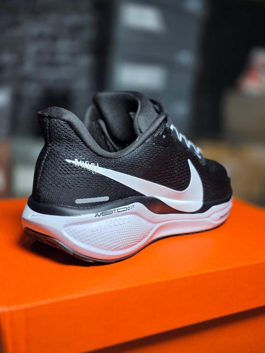 NK® Air Zoom Pegasus 41 "Black / White"