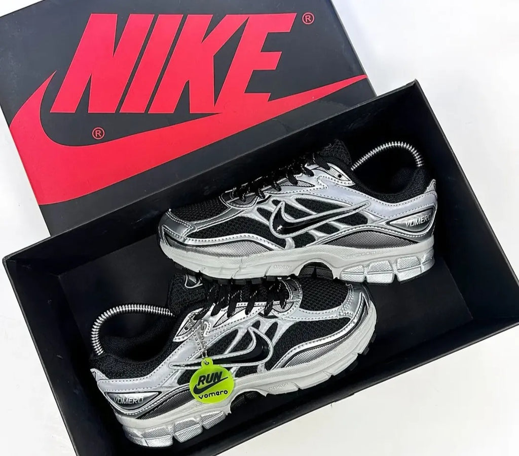 NK® VOMERO BLACK PLATINUM