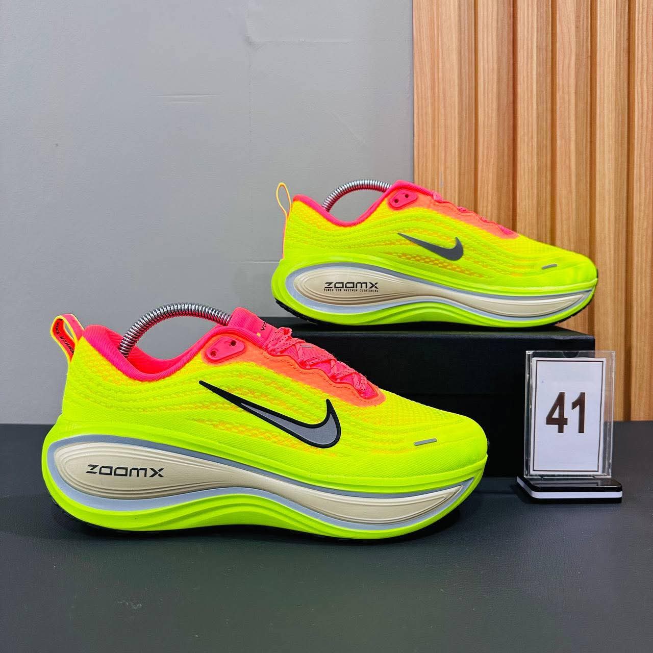 NK® VOMERO PREMIUM GREEN